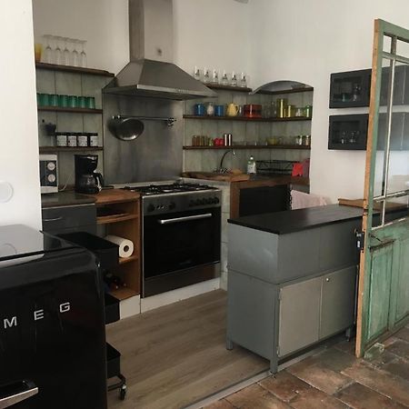 Logement De Charme A Joyeuse Appartement Buitenkant foto